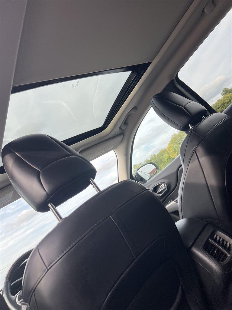 2018 Jeep Cherokee Overland photo 23
