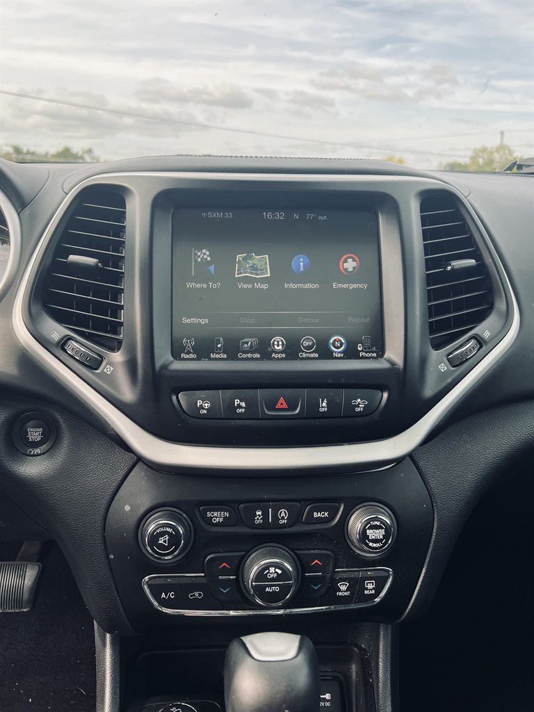 2018 Jeep Cherokee Overland photo 5