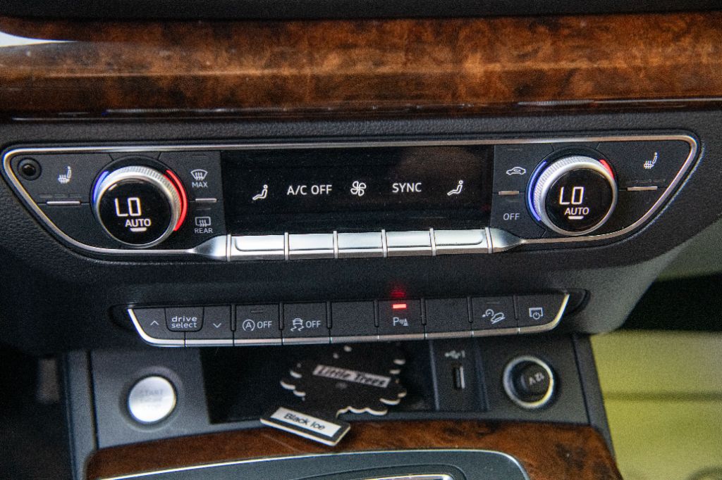 2018 Audi Q5 Premium Plus photo 33