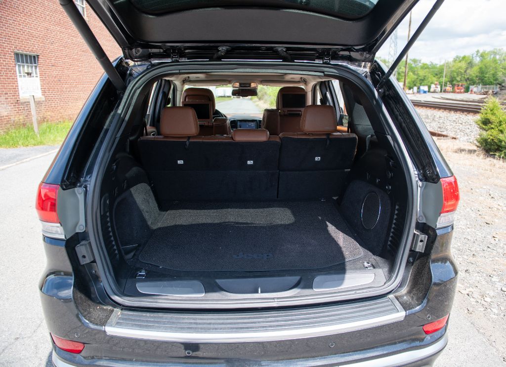 2016 Jeep Grand Cherokee Summit photo 20