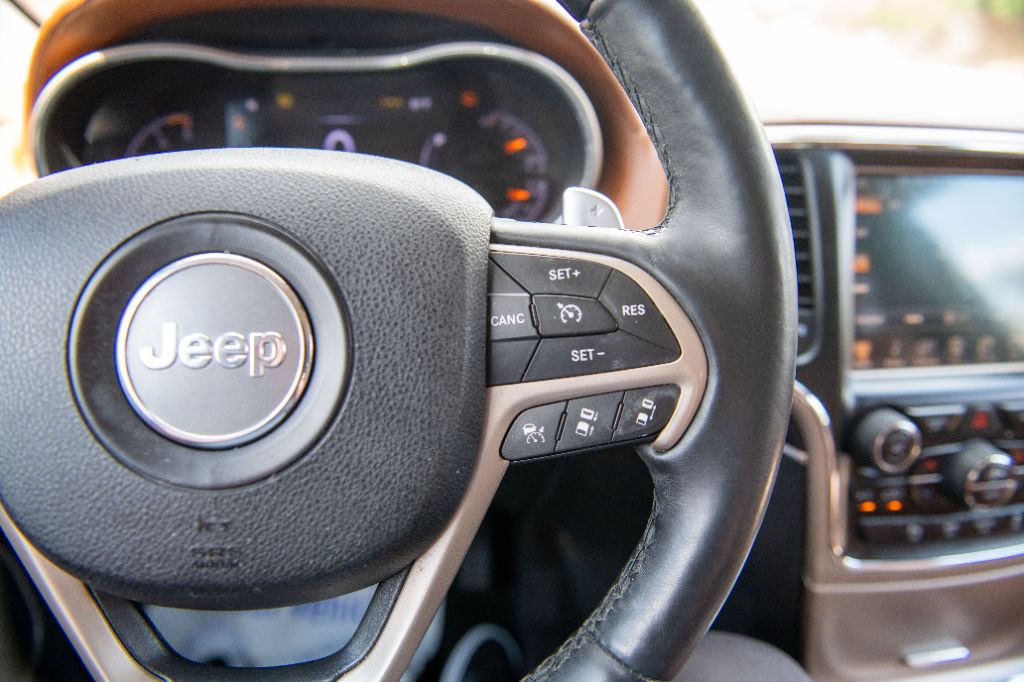 2016 Jeep Grand Cherokee Summit photo 30