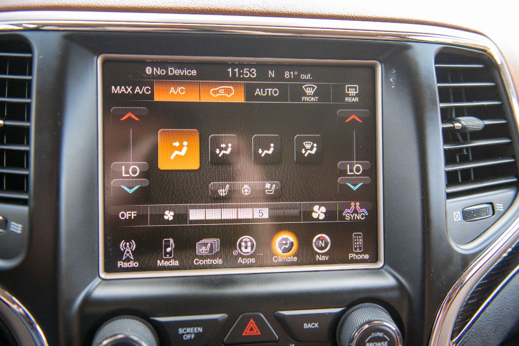 2016 Jeep Grand Cherokee Summit photo 36
