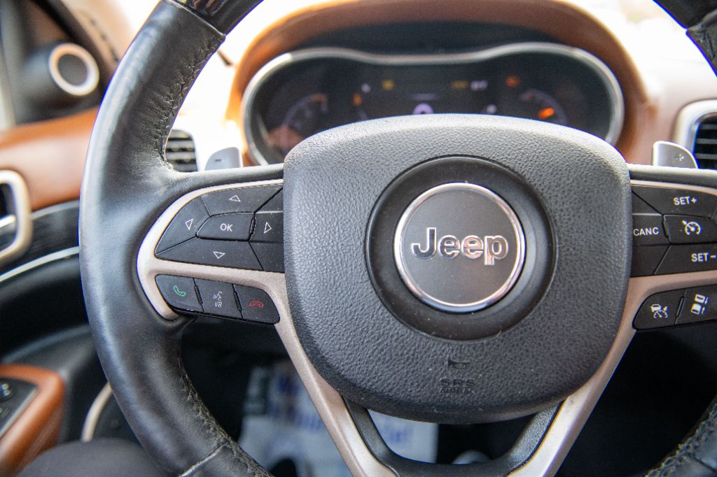 2016 Jeep Grand Cherokee Summit photo 29