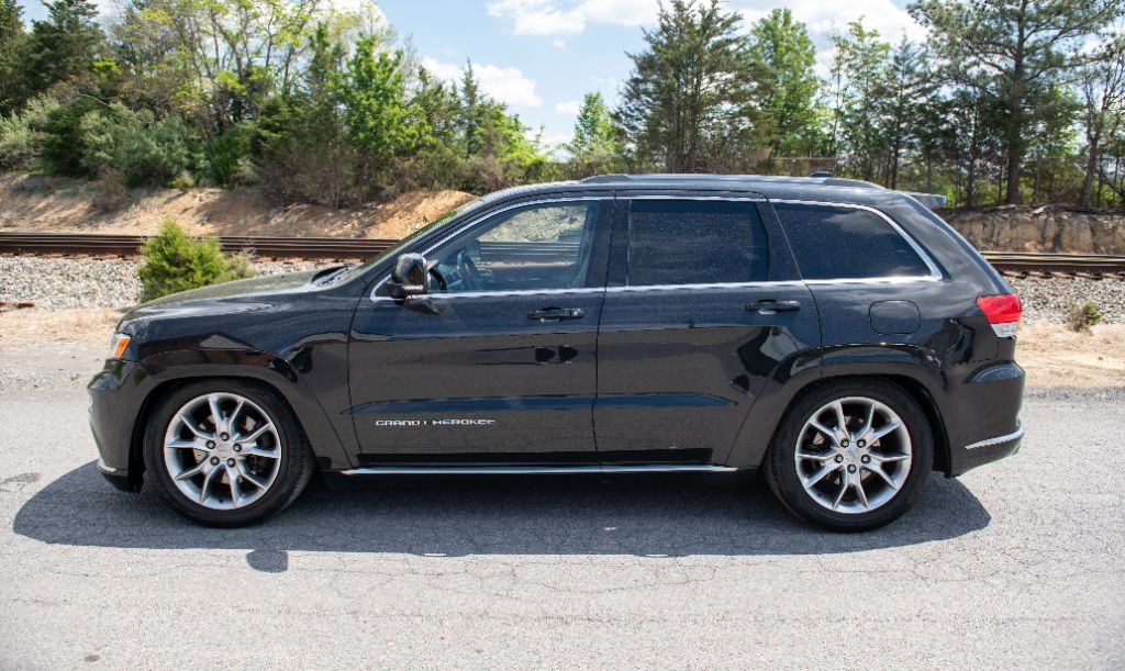 2016 Jeep Grand Cherokee Summit photo 12