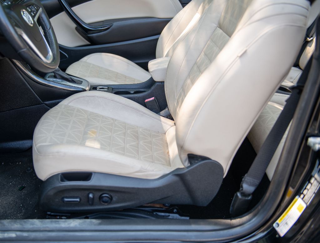 2017 Buick Cascada Premium photo 23